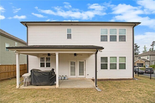 Building Photo - 605 Skye Ct