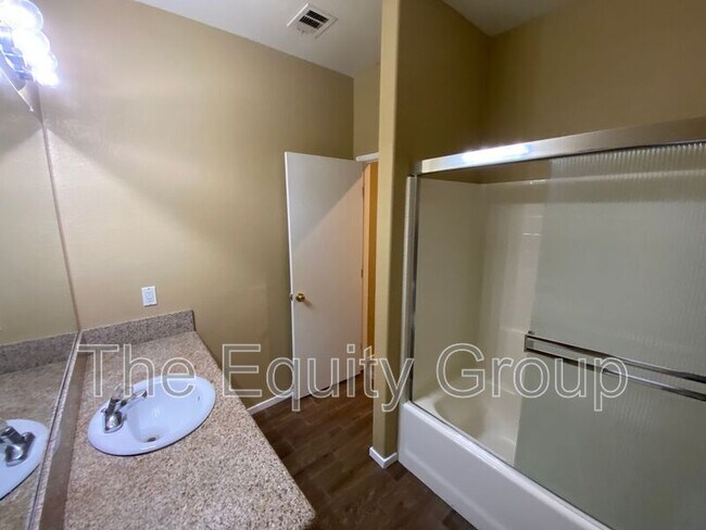 Building Photo - 2672 Tamas Ct