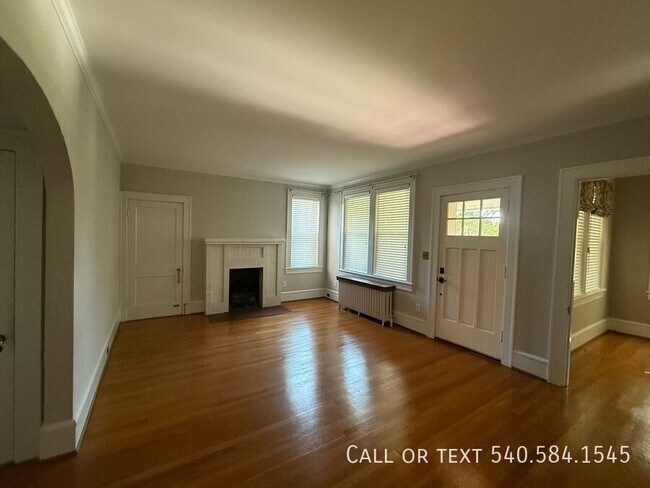 Building Photo - 1901 Avon Rd SW