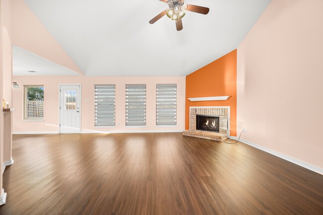 Building Photo - 1530 Hunter Green Ln