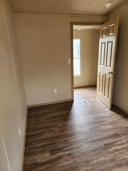 Building Photo - 31365 Wisteria Rd