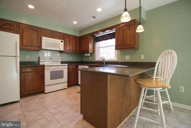 Building Photo - 3186 Cantrell Ln