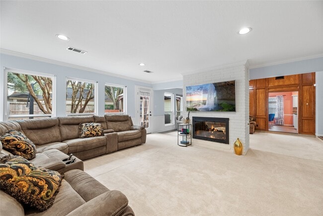 Building Photo - 1814 Crutchfield Ln