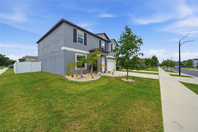 Building Photo - 10291 Shady Preserve Dr