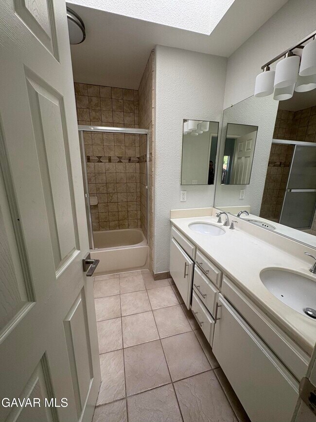 Building Photo - 2137 Estrella Ct