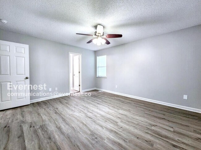 Building Photo - 80 Remington Ln