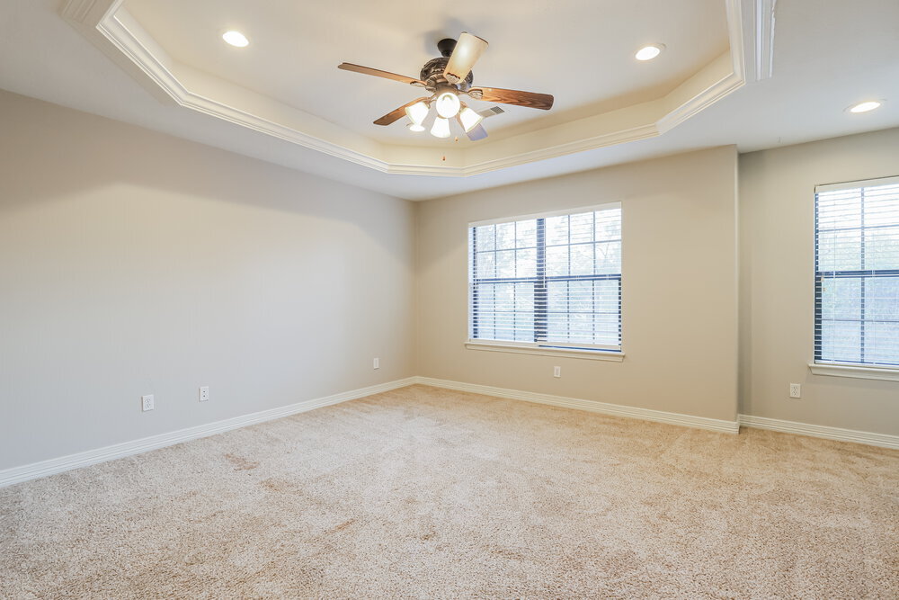 Building Photo - 612 Spruce Dr