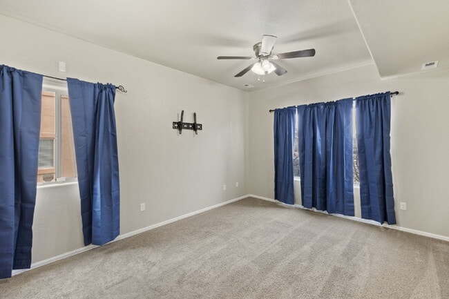 Building Photo - "Beautiful Townhome 3-Bedroom  2.5 Baths no carpet home, just 7 minutes from Fort Carson!"