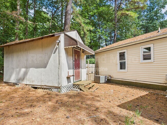 Building Photo - 11220 Sunfield Dr