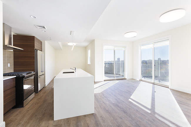 Building Photo - Longwood Terrace