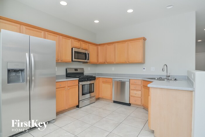 Building Photo - 4946 Copperlyn St