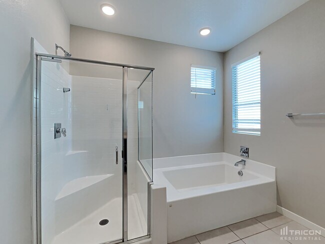 Building Photo - 6852 Whisper Canyon Pl
