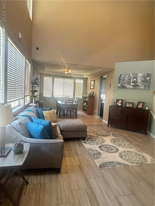 Building Photo - 2076 Santina Ave