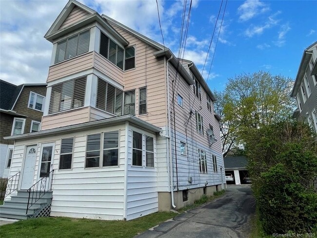 Primary Photo - 36 Oakwood Ave