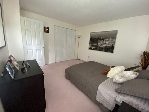 Building Photo - 10 Merganser Way