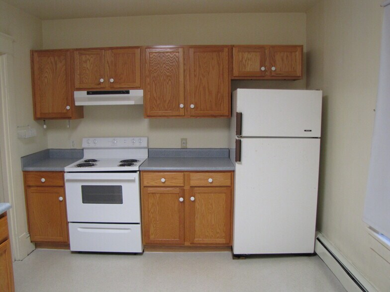 2d kit - 311 S Burrowes St
