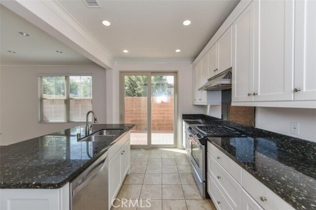 Building Photo - 248 Overbrook