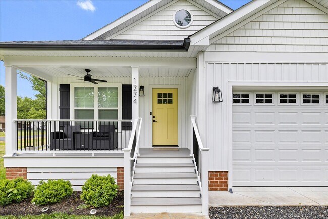 Building Photo - 1274 Holly Vista Dr