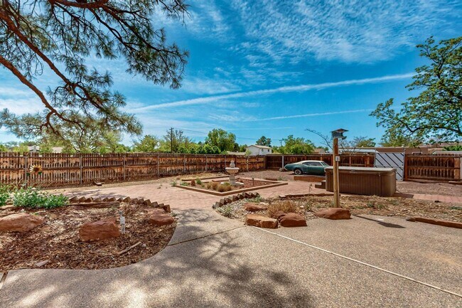 Building Photo - 4112 Cherrydale Ct NW
