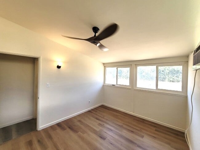 Building Photo - Renovated Single Story House - Close to Fr...