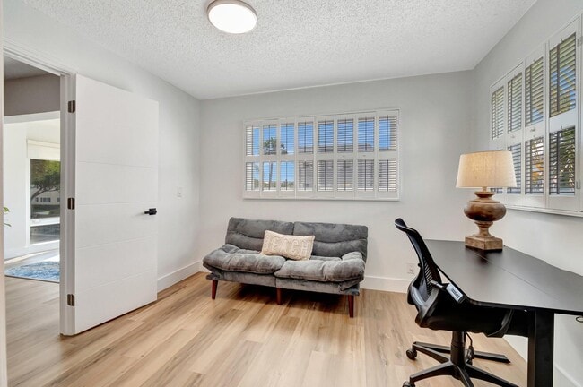 Building Photo - 17 Colonial Club Dr