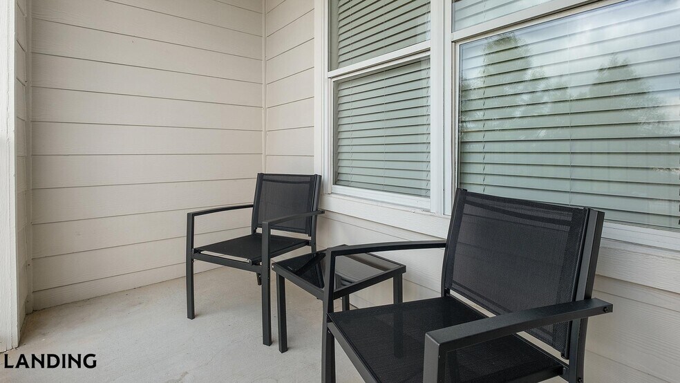 Building Photo - 15330 Liberty River Dr