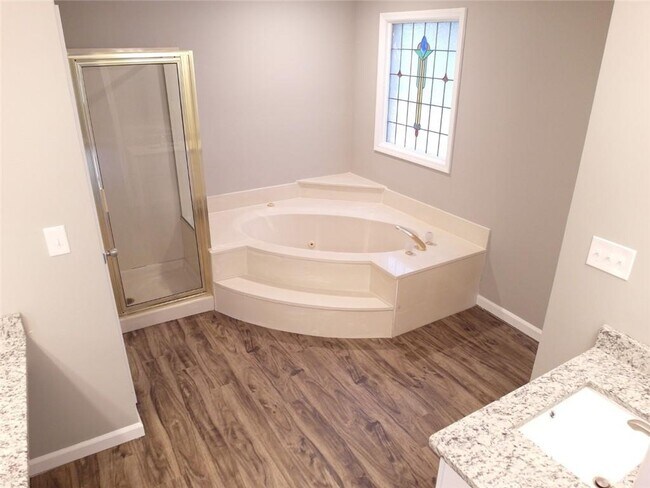 Building Photo - 4148 Fawn Ct NE