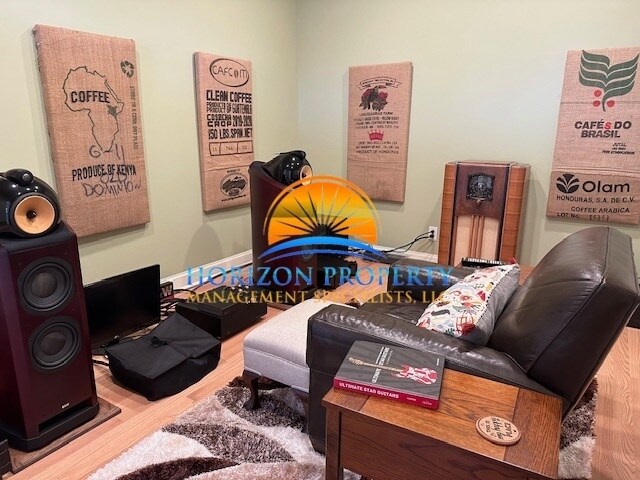 Building Photo - 127 Phantom Dr