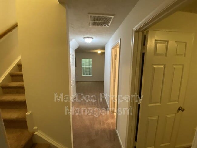 Building Photo - 4249 Normandy Ct