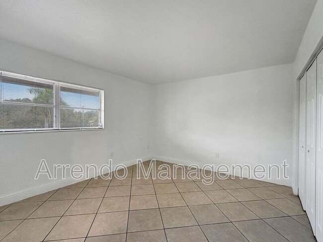 Building Photo - 8475 SW 94th St