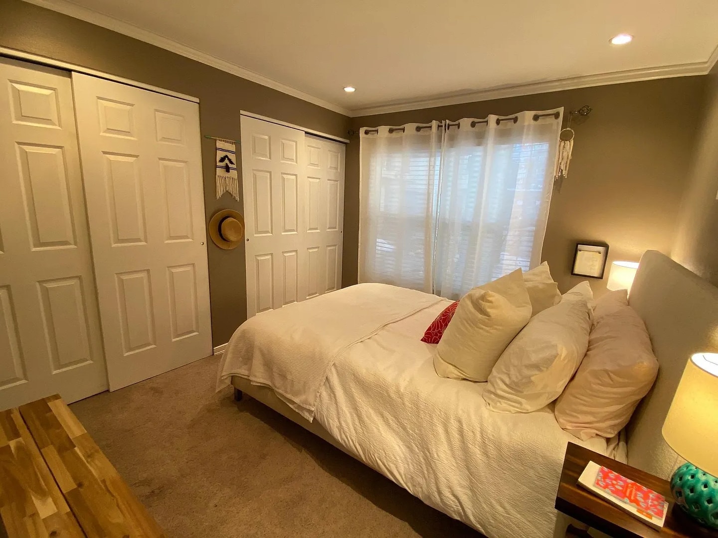 Building Photo - 1661 N Washington St