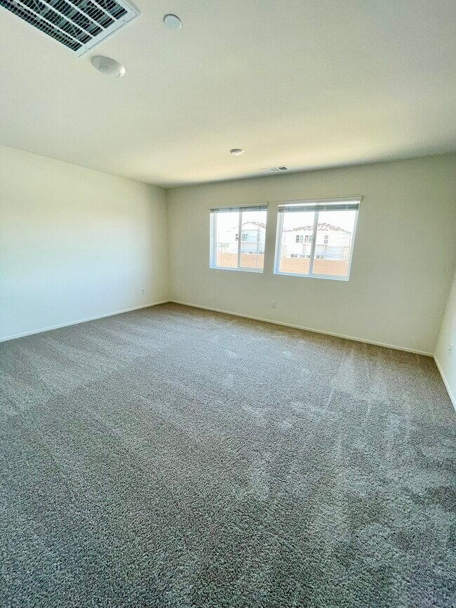 Building Photo - 14063 Starlene St