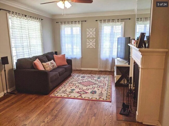 Building Photo - 2585 S Logan St