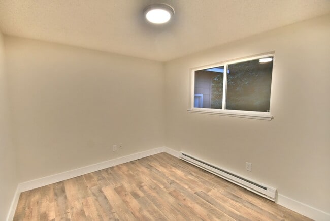 Building Photo - 3Bd/1.75Ba Woodinville House