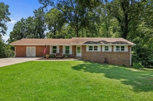 Primary Photo - 2855 Old Carriage Dr SW