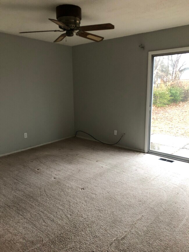 Building Photo - 1509 E 18th St