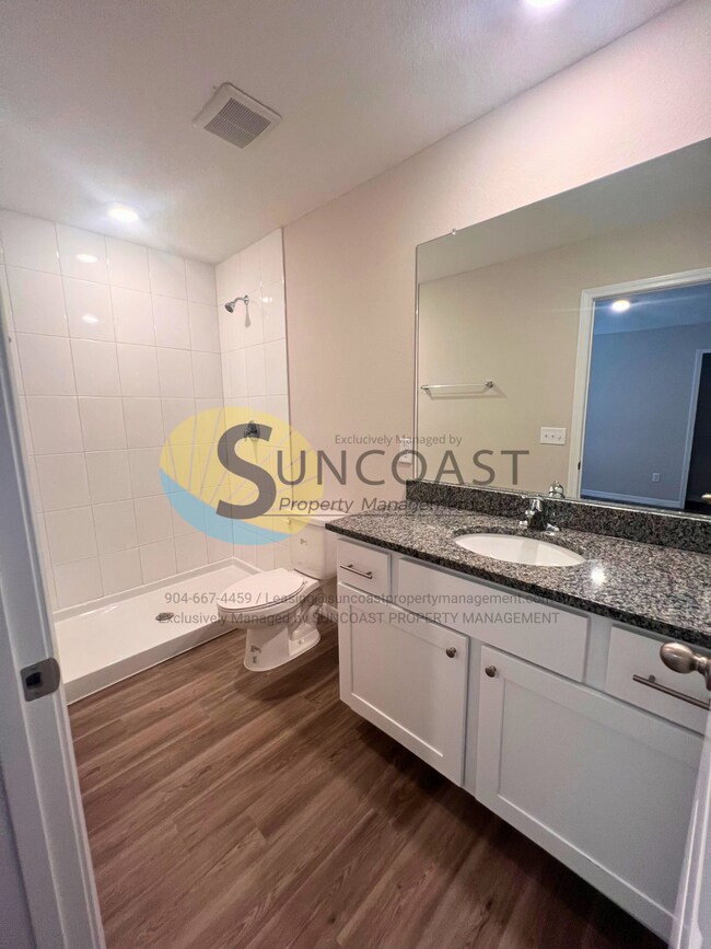 Building Photo - New Quad Community in Jacksonville!