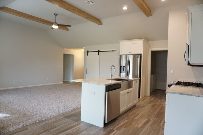 Building Photo - 3 Bedroom, 2 Bath With Office - Broken Arrow Schools
