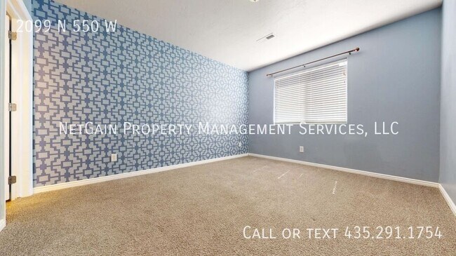 Building Photo - 2099 N 550 W