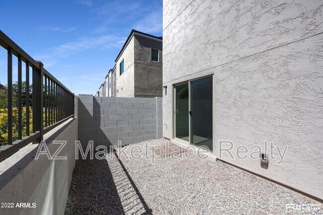 Building Photo - 2149 W Harmont Dr
