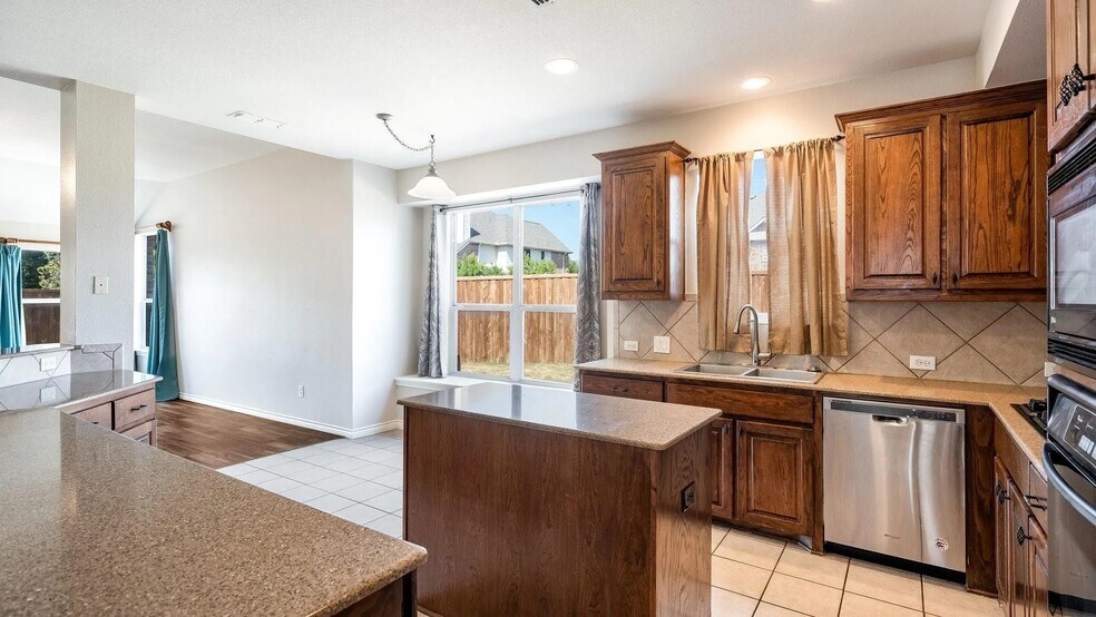 Building Photo - 4305 Orchard Gate Ln
