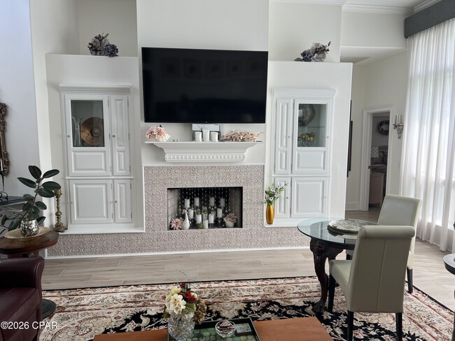 Building Photo - 631 Amberjack Dr