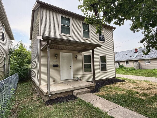Building Photo - 523 W Mulberry St