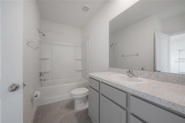 Building Photo - 16701 Maude Dr