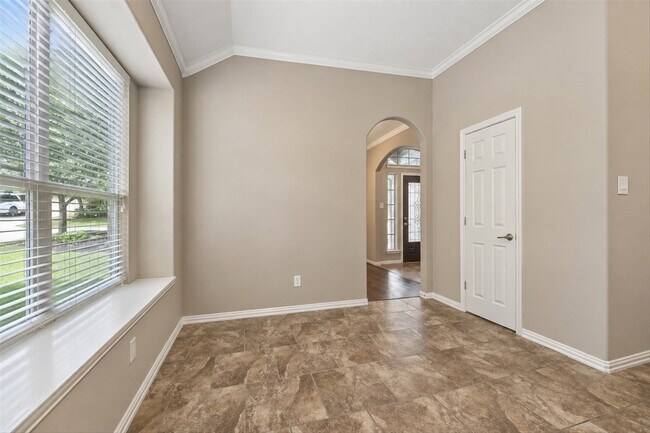 Building Photo - 42 Black Swan Ct