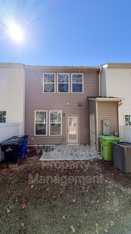 Building Photo - 4721 Lord Fogelman Wy