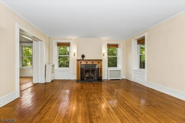 Building Photo - 145 Watchung Ave