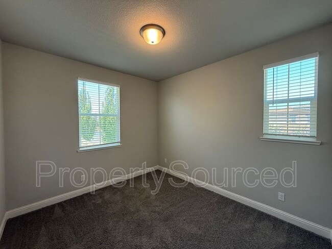 Building Photo - 948 Posey St