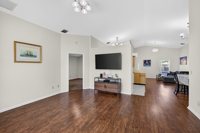 Building Photo - 6223 Kendrick St