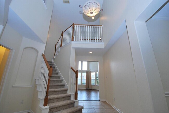Building Photo - 9106 Memorial Pines Way
